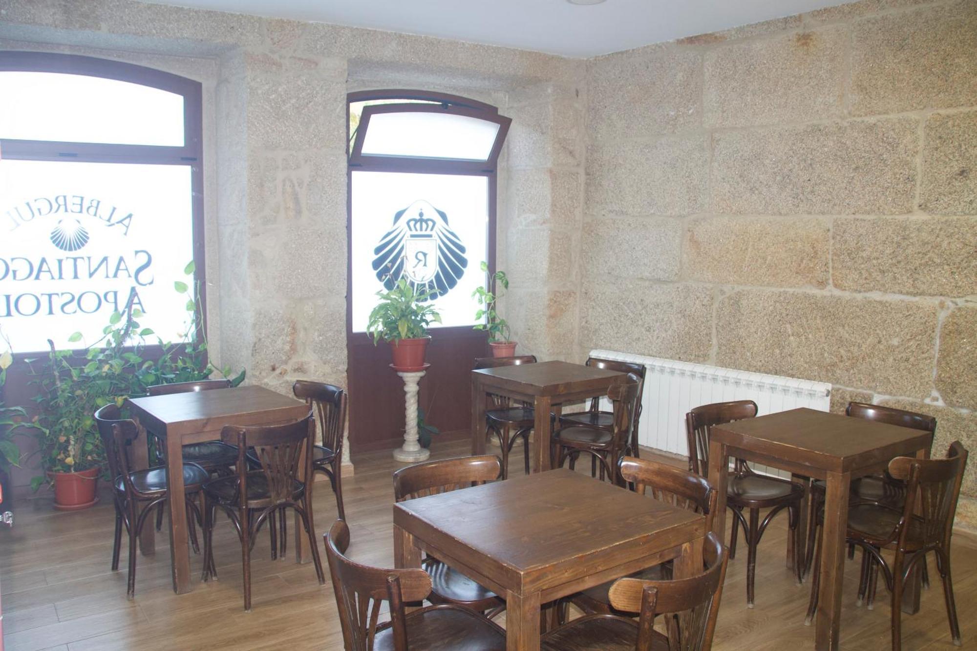 Albergue Parroquial Santiago Apostol De 雷东德拉 外观 照片