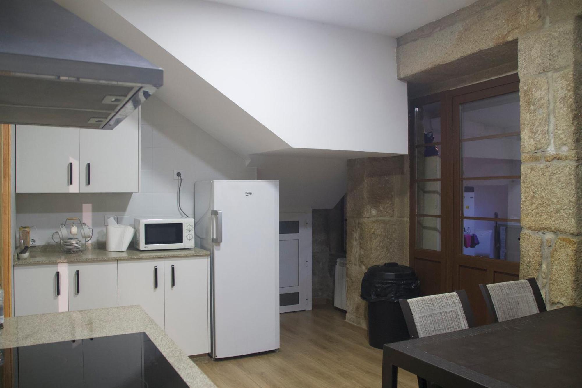 Albergue Parroquial Santiago Apostol De 雷东德拉 外观 照片